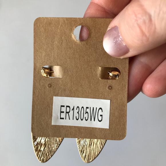 NEW Romance Matte Gold Tone oblong mod chevron-style semi-hoop earrings - Picture 8 of 14